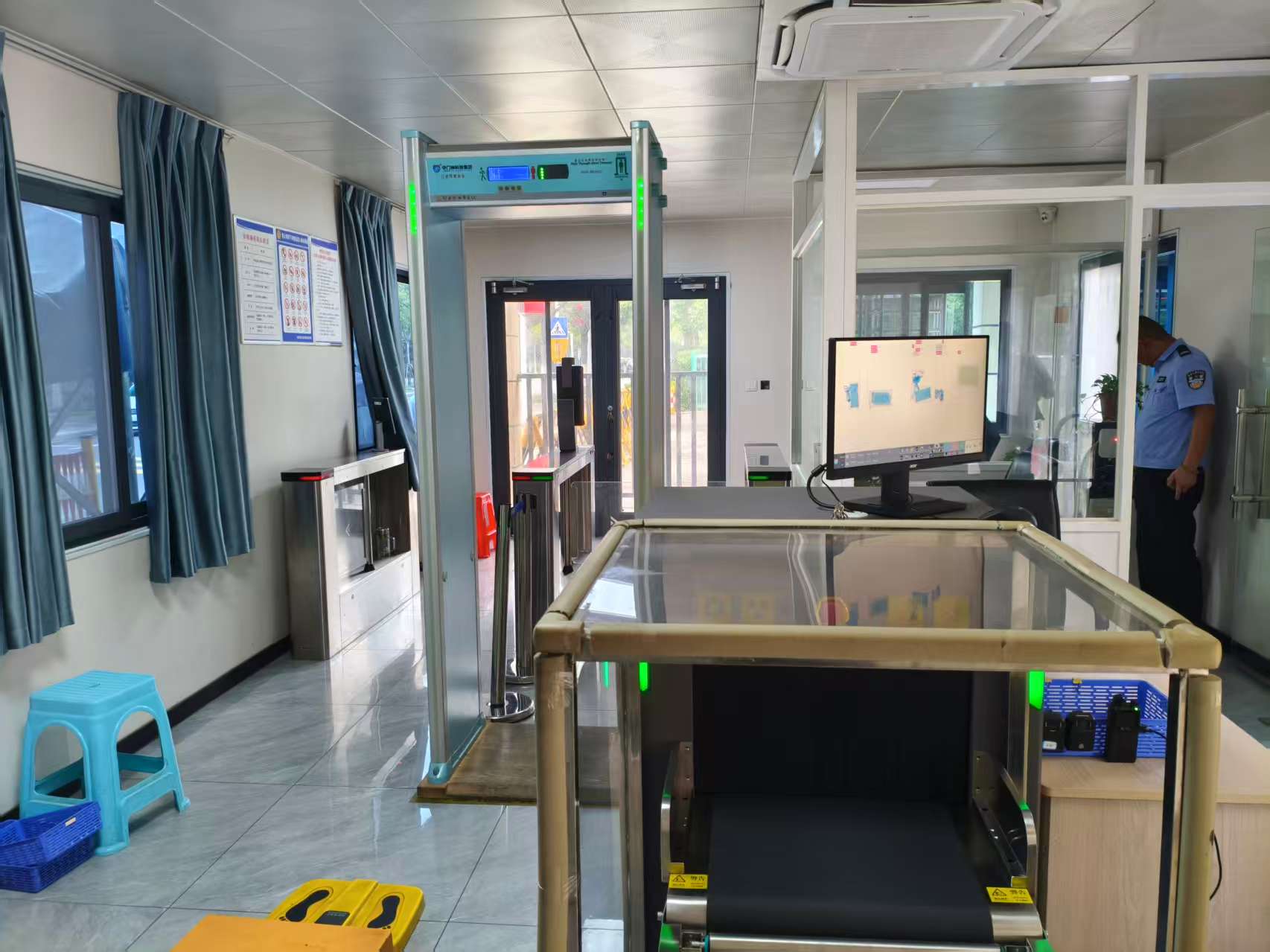 守门神科技集团安检机：公共安全领域的智慧“鹰眼”